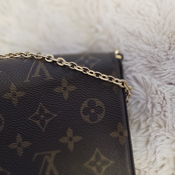 Louis Vuitton Félicie Pochette Monogram Wallet On Chain - Picture 4 of 7